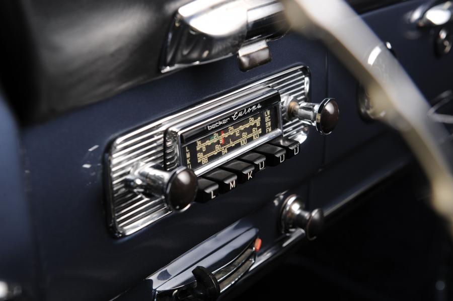  Mercedes-Benz 190 SL Roadster 1962 года  (фото 2 из 11)
